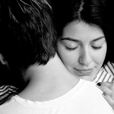 Ağrı kesici niyetine birbirinize dokunun