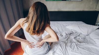 Bel ağrısına iyi gelen yoga hareketleri