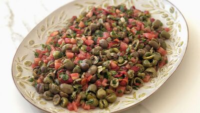 Zeytin salatası