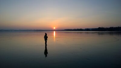 Oğlunuzun duygularıyla temas etmesine yardım edin