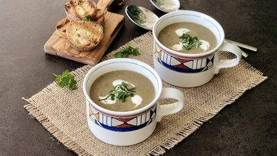 Kremalı mantar çorbası