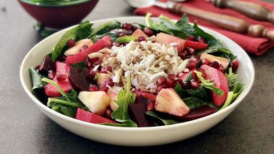 Meyveli ıspanak salatası