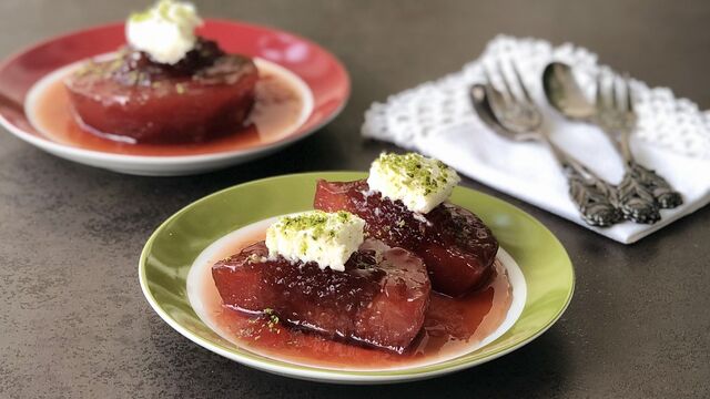 Elmalı karanfilli ayva tatlısı