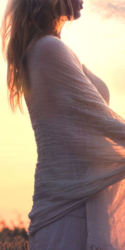 Hangi taşı kaldırsam altından annem çıkıyor