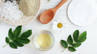 Akne için 9 doğal tedavi yöntemi