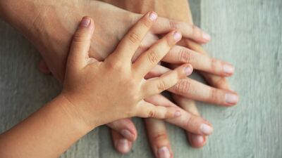 Çocuklar zorbalığı 'anne baba ilişkisi'nden nasıl öğrenir?