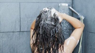 Saçlarınızın çabuk yağlanmasına neden olan 7 şey