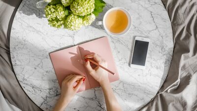  Zihninizi arındırmak için defter kullanın