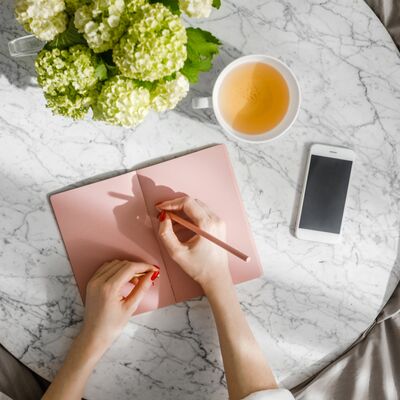 Zihninizi arındırmak için defter kullanın