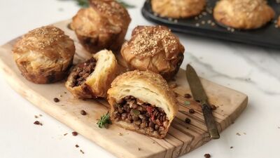 Yeşil mercimekli cevizli muffin börek