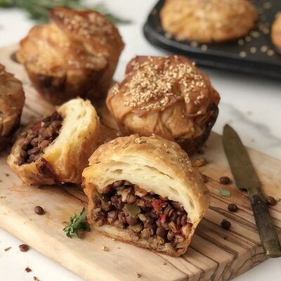 Yeşil mercimekli cevizli muffin börek