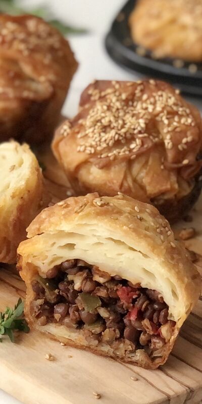Yeşil mercimekli cevizli muffin börek