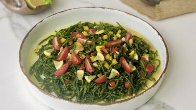 Deniz börülcesi salatası