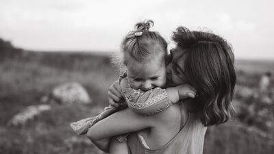  Güçlü anneler kızlarına ne öğretir?