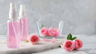 Gül suyunun cilde birçok faydası var!