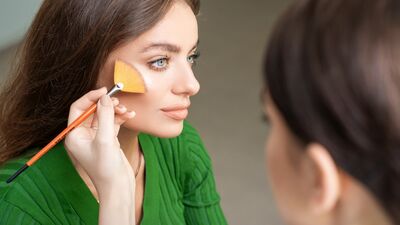 Cildi kuru olanlar nasıl makyaj yapmalı?
