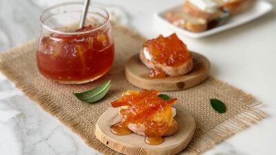 Marmelad beşi bir yerde