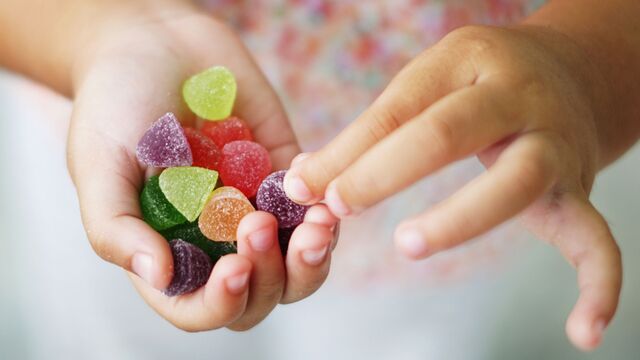 Şekerli yiyecekler çocukların hafızasını etkiliyor!