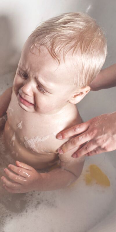 Banyo yaptırırken çığlık çığlığa ağlıyorsa...