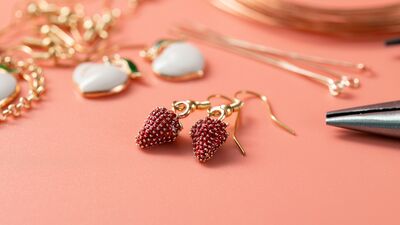 Lezzetli meyveler takılara dönüşüyor