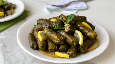 Bulgurlu ebegümeci sarması