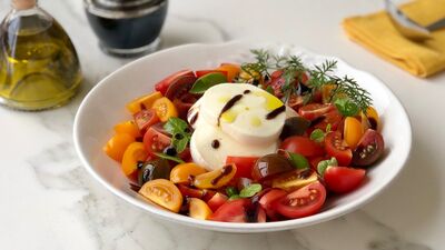 Caprese salatası