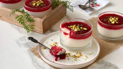 Ahududulu su muhallebisi