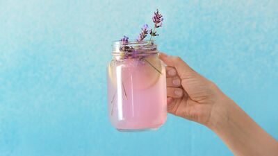 Baş ağrısına birebir: Lavantalı limonata