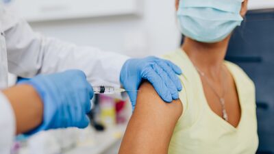 Aşılamada sıra 18 yaş ve üstüne geldi!