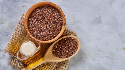 Pürüzsüz bir cilt için keten tohumu maskesi