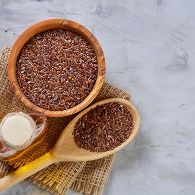 Pürüzsüz bir cilt için keten tohumu maskesi