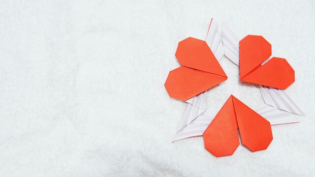 Aynı kişiye ilgi duyuyoruz