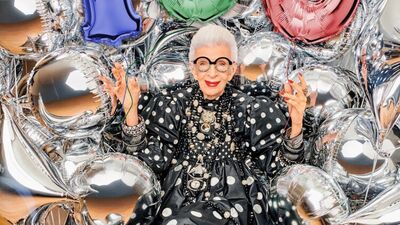 Moda ikonu Iris Apfel 102 yaşında!
