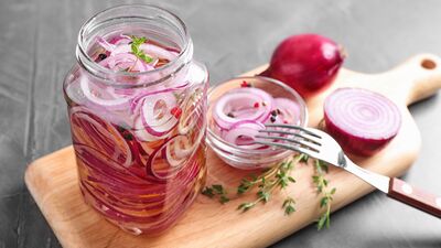 Yarına hazır turşu: Soğan turşusu