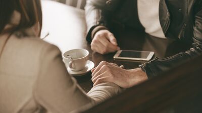 Ayrıldığımızı aileme söyleyemiyorum