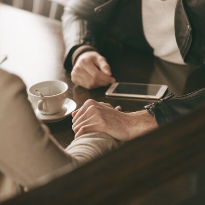 Ayrıldığımızı aileme söyleyemiyorum