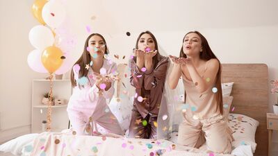  Bakım ve eğlence bir arada: Pijama partisi