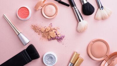 Makyajınızın topaklanmasını nasıl önlersiniz?