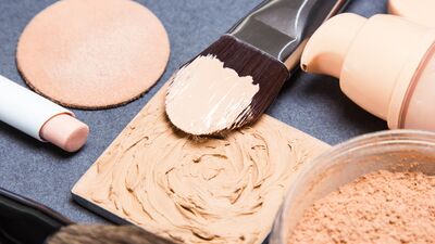 TikTok&#039;un en yeni güzellik akımı: Transparan eyeliner