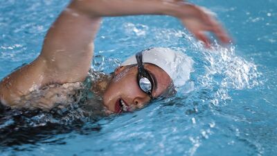 Marmara'yı yüzerek geçen ilk Türk kadın: Hilal Zeyneb Saraç