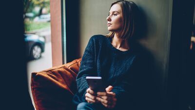 Annem kayınvalidemi kıskanıyor