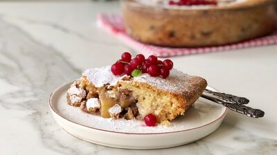 Meyveli pandispanya kek 