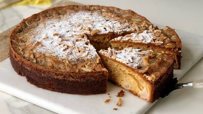 Armutlu tarçınlı bademli kek 