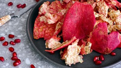 Nar kabuklarını çöpe atmayın!