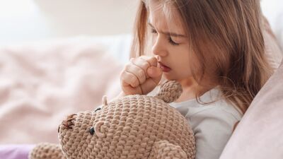 Kalabalık ortamlarda bulaşıyor: Strep A