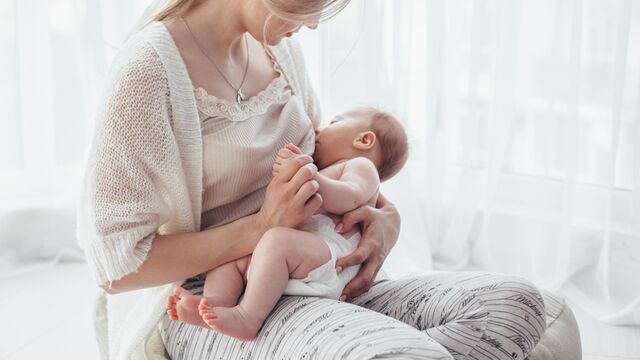 Anneliğe hazırlık rehberi bölüm 6: Emzirme ile ilgili bilmemiz gerekenler
