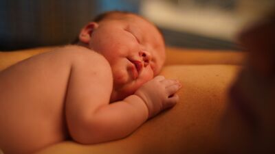 Bebekle ten teması kurmak neden önemli?