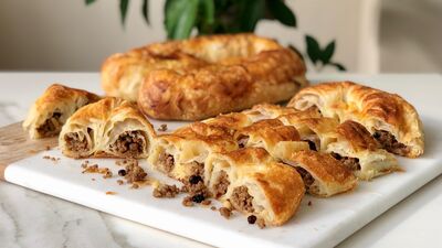 Hazır yufkalı kıymalı Sarıyer böreği