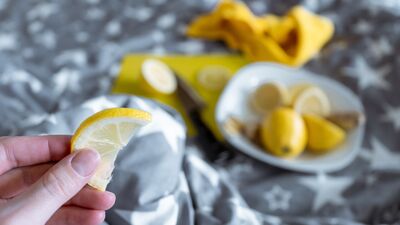 Yatağınızın yanına limon koyun!