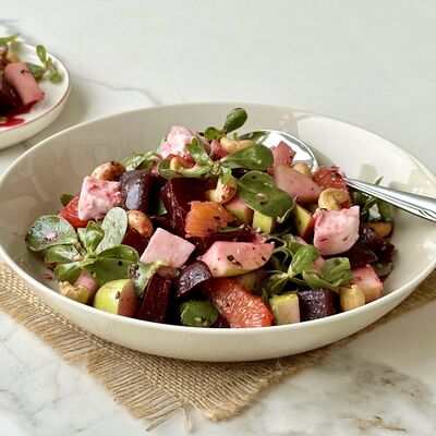 Fırınlanmış pancarlı semizotu salatası